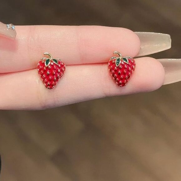 Strawberry Earrings - Picture 4 of 4